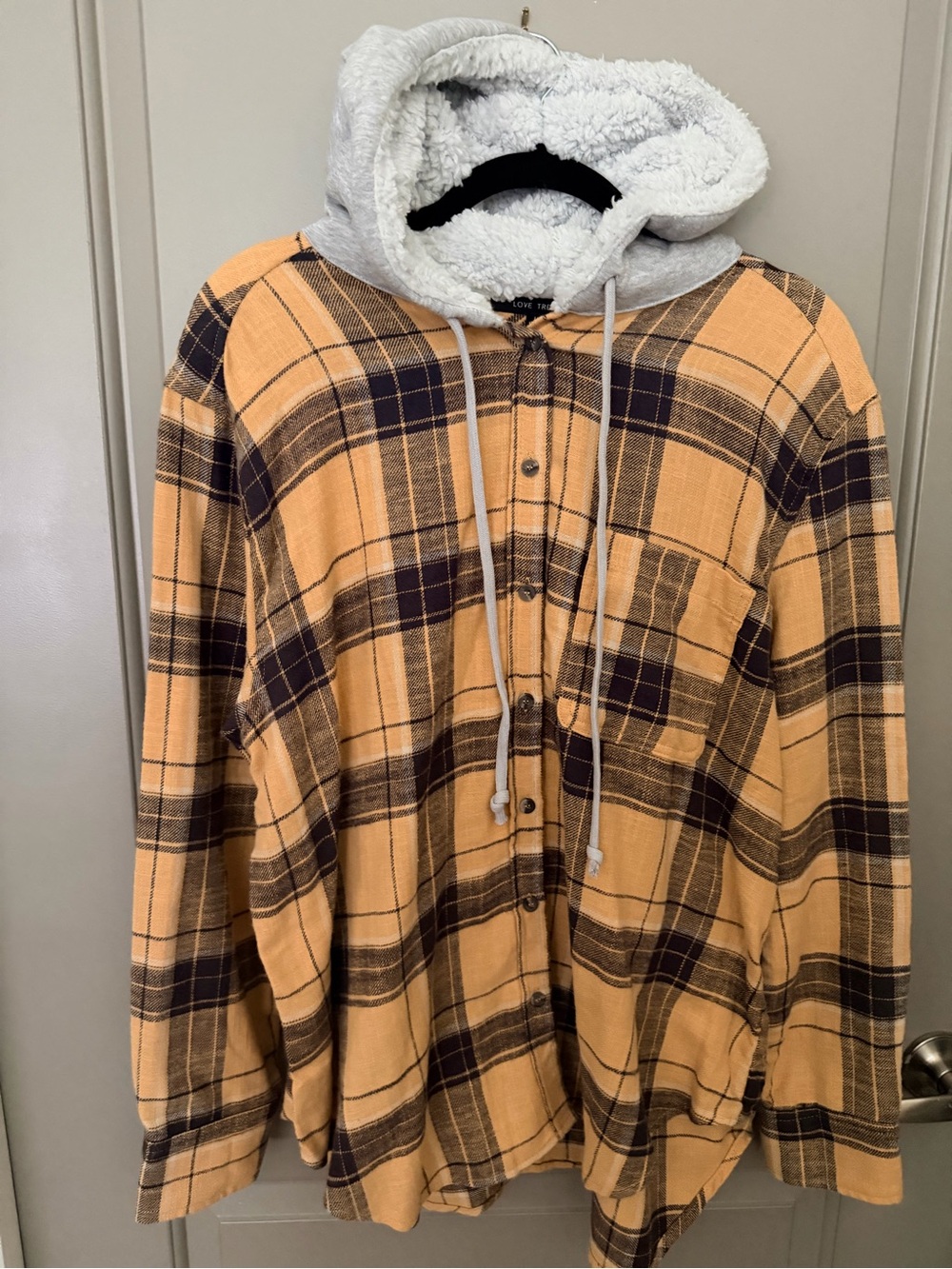 Love Tree Plaid Button-Down Shacket w/Sherpa Hood women’s size Large NEW